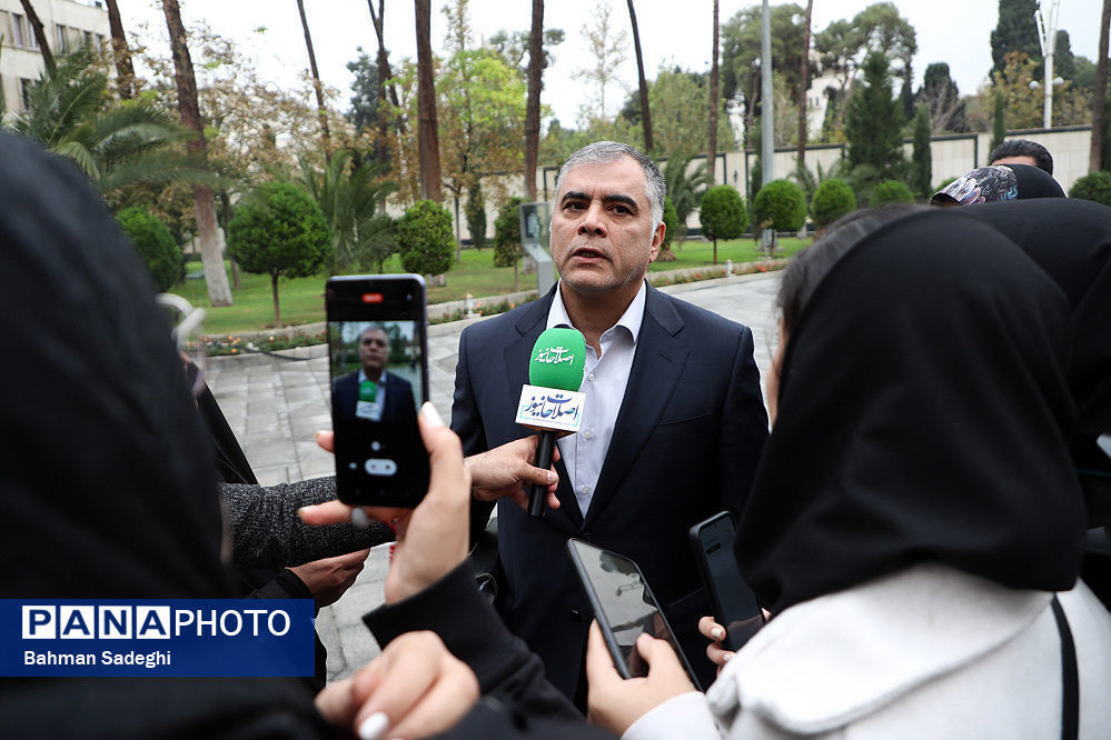 میزان و قیمت سهمیه‌های بنزین تغییری نخواهد کرد/ در زمینه فروش نفت دغدغه و مشکلی نداریم