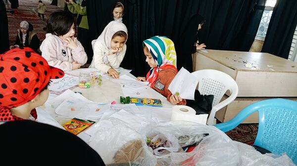 برپایی غرفه کودک در نمازجمعه شهرستان کاشمر 