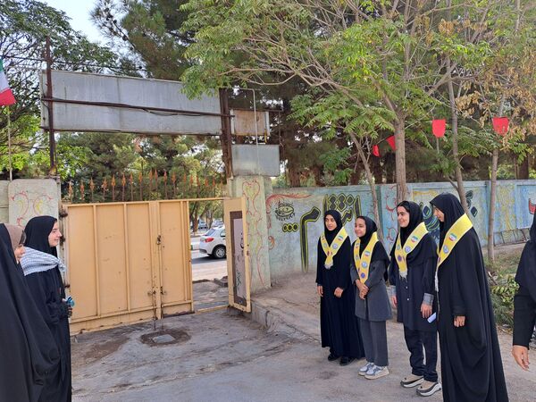 برگزاری جشن جوانه‌ها در آموزشگاه تکتم باخرز