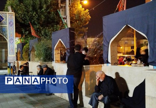 عزاداری  شب تاسوعای حسینی در مسجد شهدای گمنام 