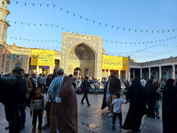 جشن تکلیف دختران و گرامیداشت دهه کرامت در قم