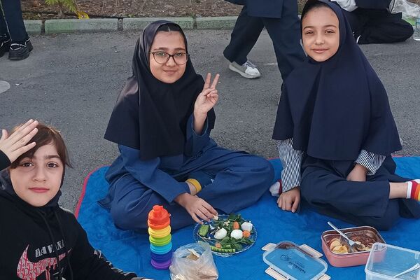 صبحانه سلامت در دبستان صابران یک شهریار