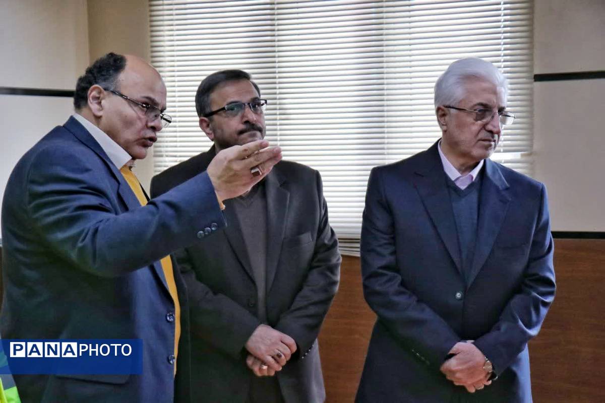 بازدید استاندار از مانیتورینگ و دیسپاچینگ شرکت گاز خراسان شمالی