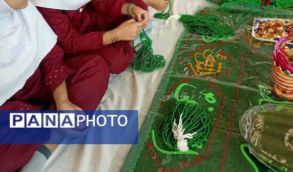 سفره صلوات و سه‌شنبه‌های مهدوی در دبستان شهید ابراهیم تنیده؛ جلوه‌ای از عشق و انتظار