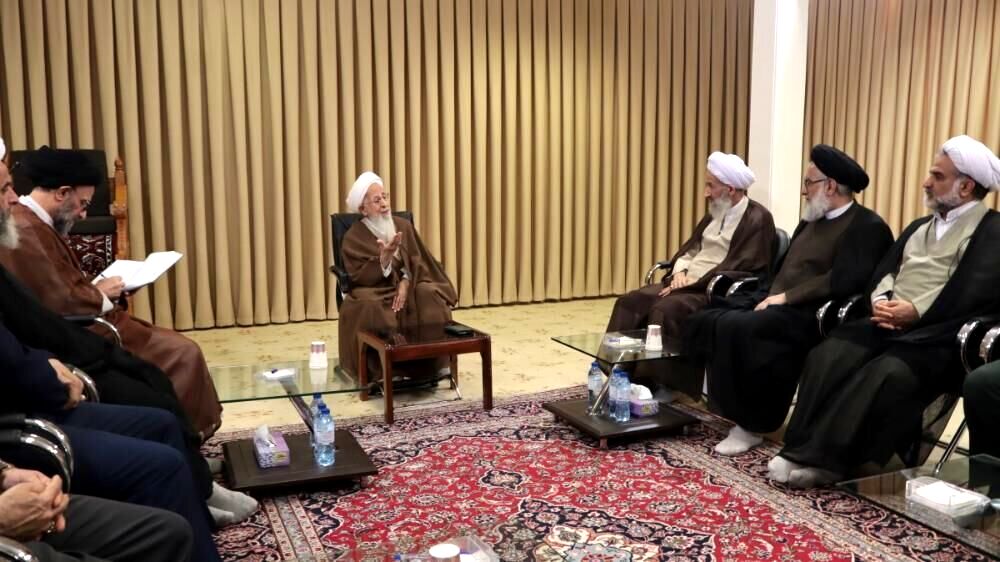  وظیفه روحانیت جاهلیت زدایی است