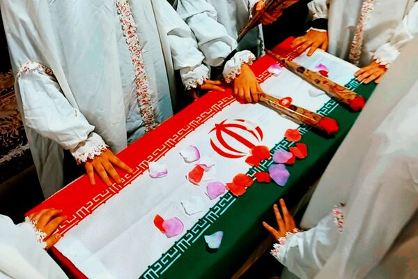 همایش دانش‌آموزی دختران حاج‌قاسم در بهارستان‌2