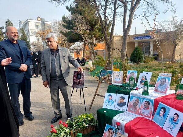 مانور زلزله استانی در هنرستان دخترانه محمودیه ناحیه ۶(2)