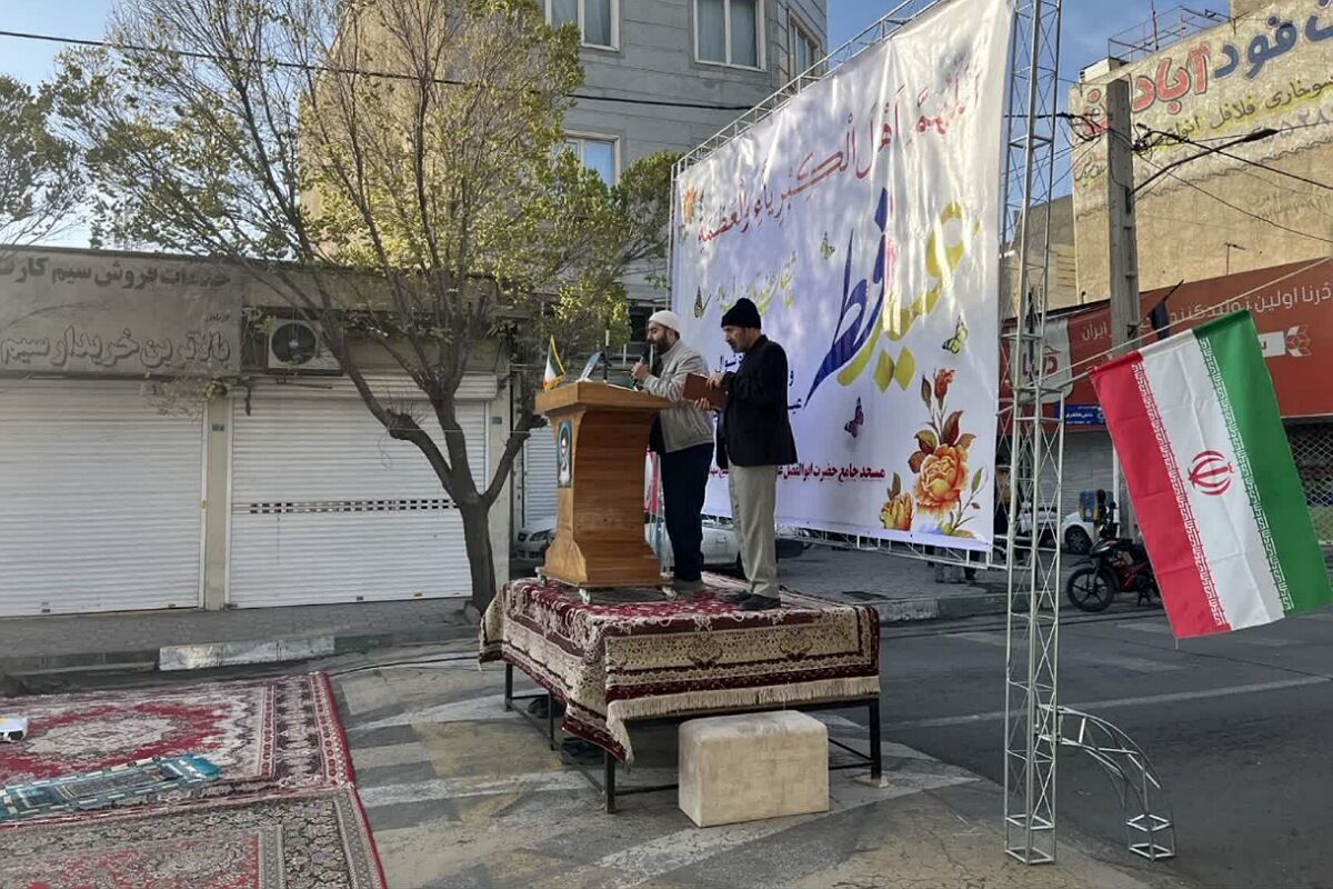 برپایی با شکوه نماز عید فطر مردم چهاردانگه