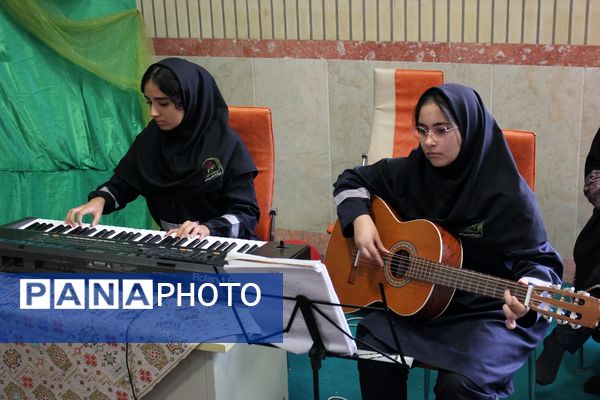 افتتاحیه مسابقات فرهنگی‌هنری «امید فردا» در مدرسه شاهد منتصرین ورامین