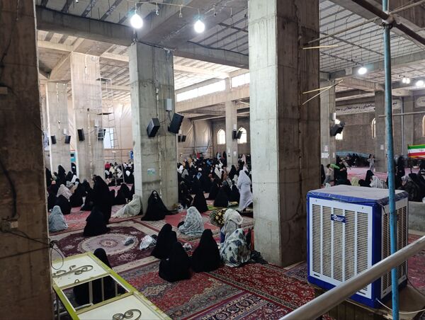 نماز عبادی سیاسی جمعه همزمان باهفته وحدت درنیشابور