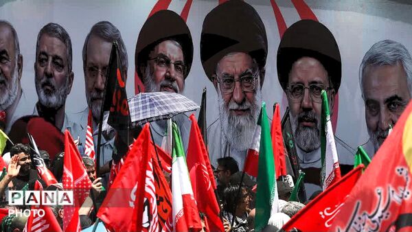 وداع حماسی ملت با پیکر مطهر پیشوای انقلاب اسلامی