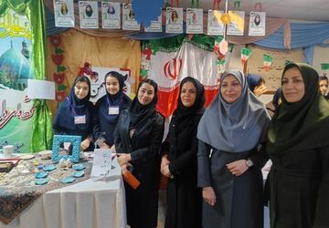 طعم خلاقیت نوجوانان در غرفه خوراکی‌های بازارچه مهدیه