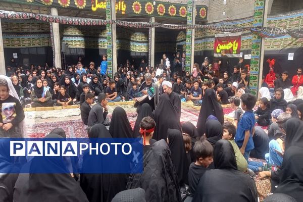 اجتماع بزرگ شیرخوارگان حسینی در شهرستان فاروج 