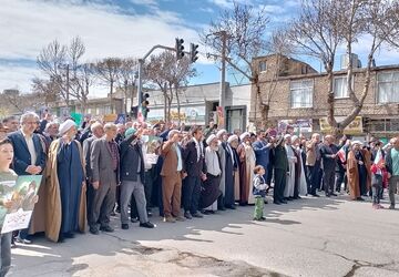 مردم شهرستان چناران با حضور گسترده در راهپیمایی روز قدس