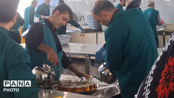 دلدادگی خادمان کودک و نوجوان در پیاده روی نجف به کربلا
