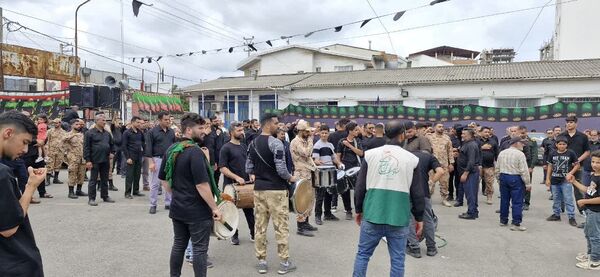 دسته‌روی بسیجیان عزادار حسینی در محمودآباد