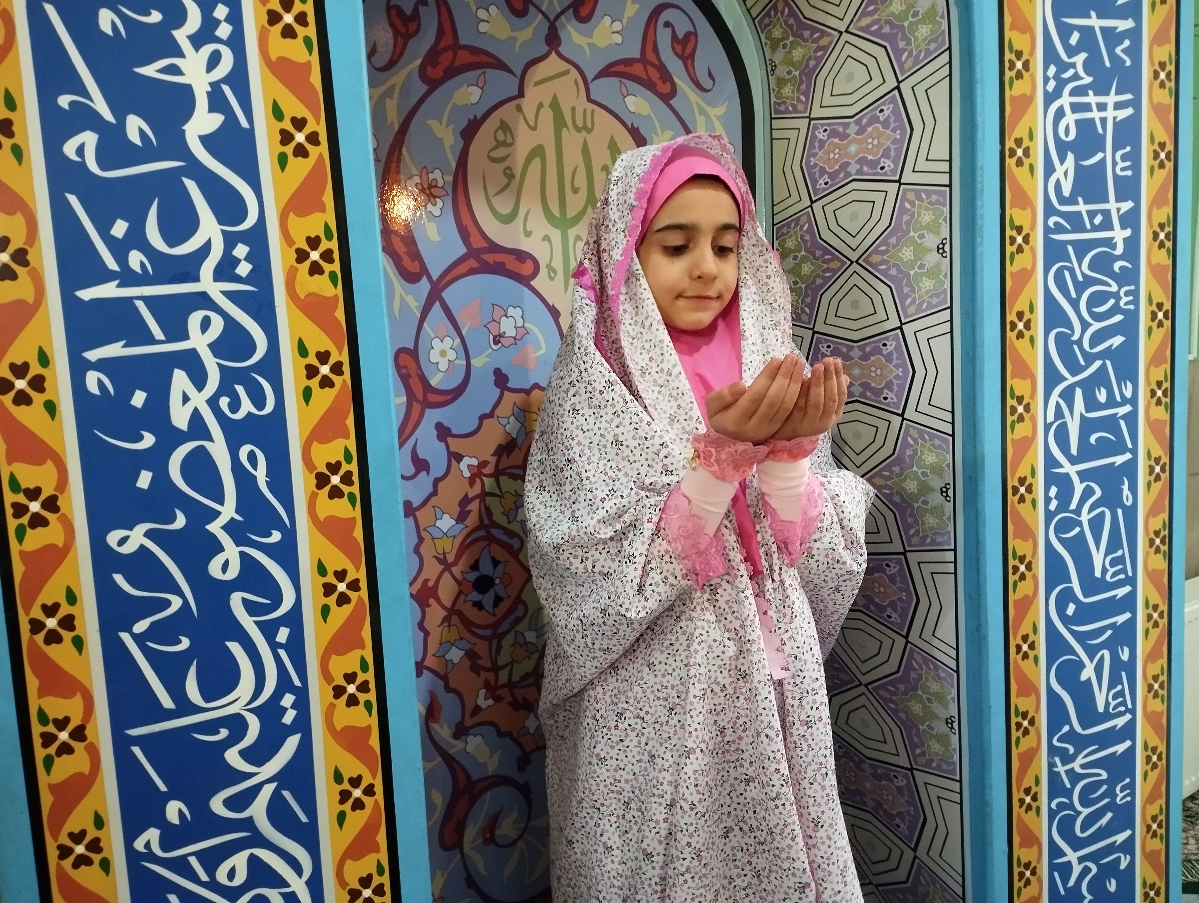 جشن عبادت و بندگی دانش‌آموزان دبستان پیامبر اعظم(ص) شهرستان ملارد 