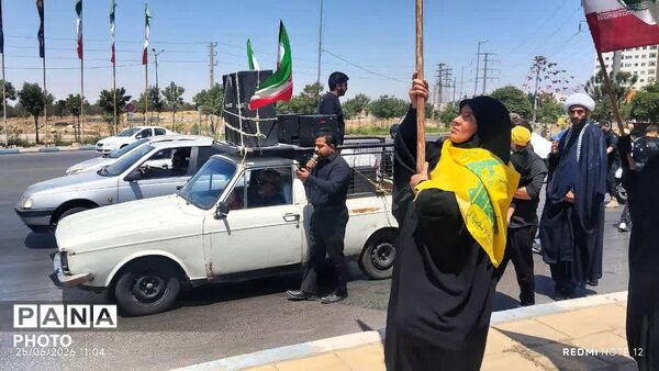 دسته عزاداری شهدای  ایران خودرو در ظهر عاشورا