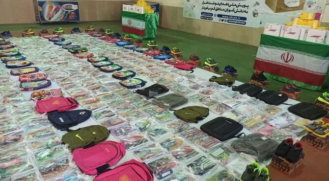  همدلی جهادگران با توزیع ۱۲۰ بسته لوازم تحصیلی