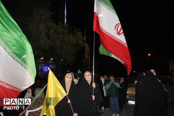 شب همبستگی ایرانیان؛ خیابان‌ها لبریز از شور ملی
