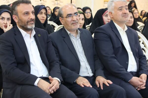 تجلیل از معلمان نمونه و سرآمد شهرستان اسلامشهر