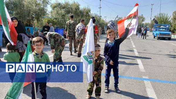 برگزاری نماز جمعه نصر به امامت رهبر معظم انقلاب اسلامی 