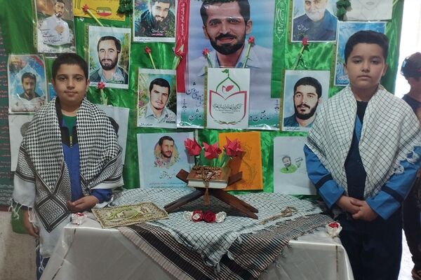 یادواره شهدای دانش‌آموز در دبستان دانش‌رودهن 