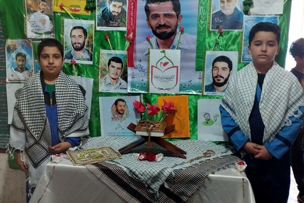 یادواره شهدای دانش‌آموز در دبستان دانش‌رودهن 