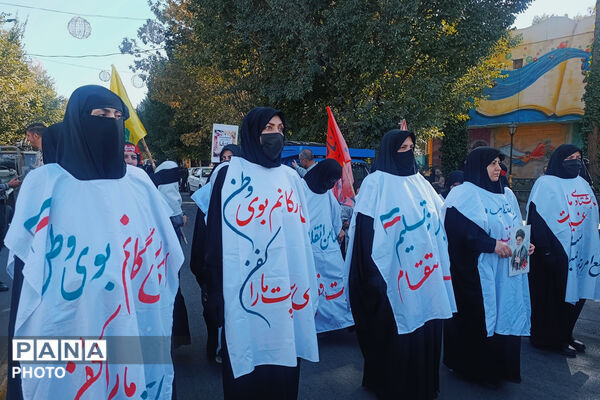 اجتماع بزرگ جان‌فدایان در خیابان ۱۷ شهریور آباده