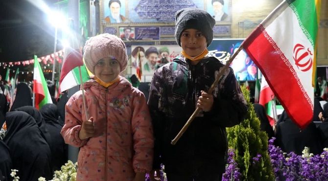 ایران به روایت دانش آموزان شهرستان نجف آباد