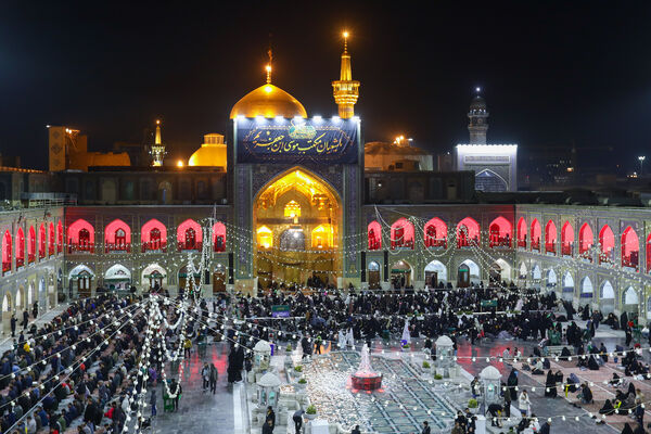 حال و هوای حرم مطهر رضوی در شب شهادت امام کاظم علیه السلام