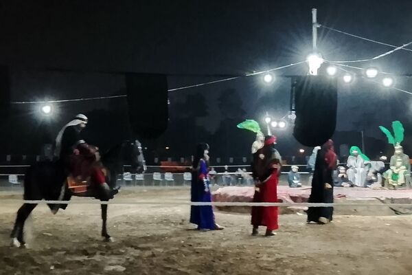  تعزیه حضرت ابوالفضل (ع) و علی اکبر (ع) در شهرک گلشهر چهاردانگه