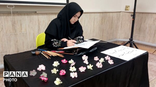 مراسم بزرگداشت چهلمین روز شهادت امام شهید امت و شهدای دبستان میناب 