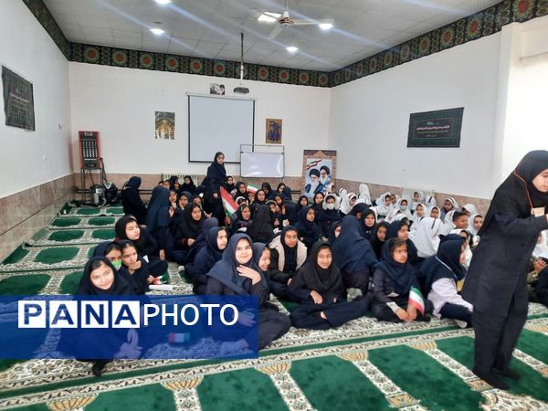 جشن انقلاب در آموزشگاه شهید رزمی