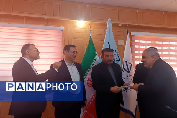  نشست هم‌اندیشی تخصصی مدیران آموزش و پرورش مناطق ۱۸ گانه و دانشگاه فنی و حرفه‌ای استان بوشهر 