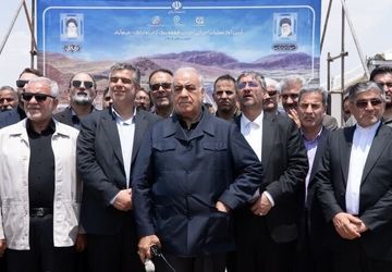  کلنگ آغاز به‌کار آزادراه شازند – بروجرد به زمین خورد