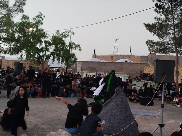 شبیه خوانی عصر عاشورا در روستای فدافن