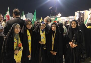 شکوه تجلی بیعت فرهنگیان قم با ولایت 