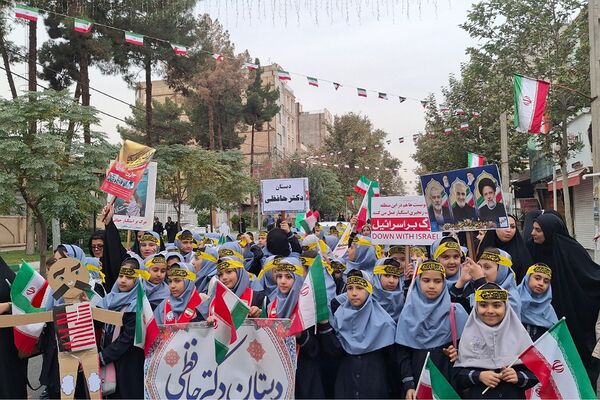  راهپیمایی ۱۳آبان در شهرستان ورامین