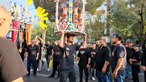 نخستین گردهمایی بزرگ «امام‌حسنی‌ها»