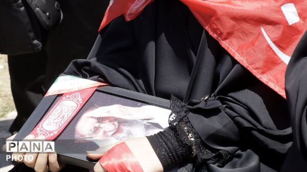 زمانی که «ای ایران» سرودِ رفتن شد