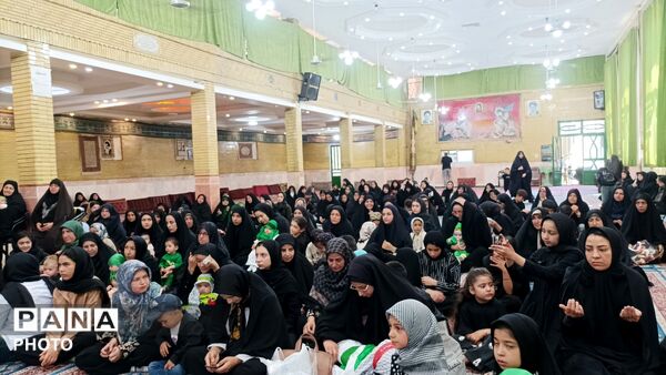 طنین لالایی مادران در همایش سراسری شیرخوارگان حسینی شهر بار