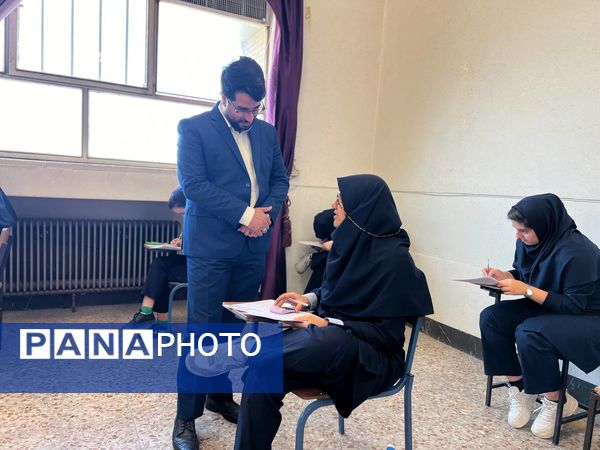 حال و هوای امتحانات نهایی در حوزه‌های دبیرستان‌های اصفهان