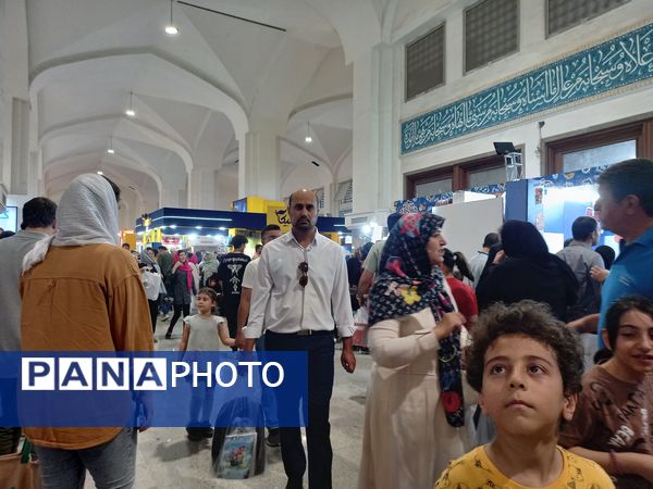 نمایشگاه بوی ماه مهر ویژه بازگشایی مدارس