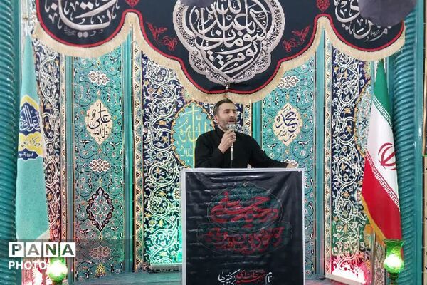 میثاق فیروزکوهی‌ها با راه شهیدان در حریم حسینی، لزوم ایستادگی بر مدار عدالت در مکتب عاشورا