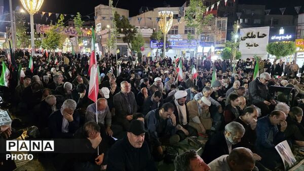 برپایی نماز استغاثه در تجمعات شبانه رجایی شهر کرج