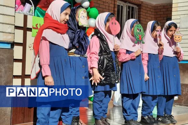 برگزاری مراسم جشن یلدا در مدرسه مهرآیین و مدرسه مریم بهارستان۲