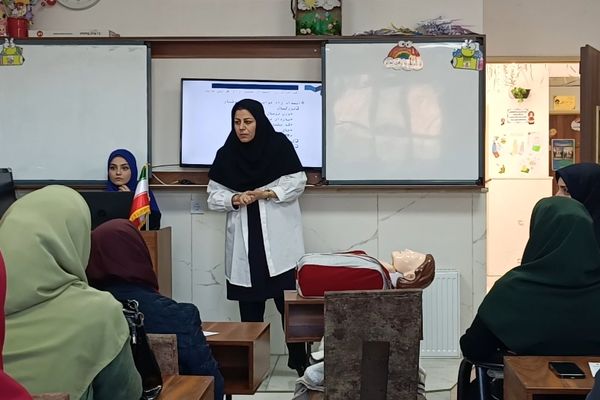 دوره آموزشی سواد سلامت با رویکرد توسعه عدالت و کیفیت آموزش و بهداشت 