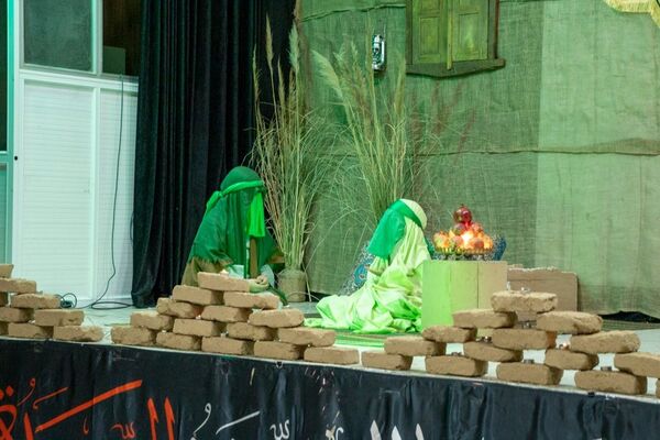 مراسم عزاداری شهادت حضرت فاطمه(س) و اجرای نمایش تشییع پیکر مادر در محلات