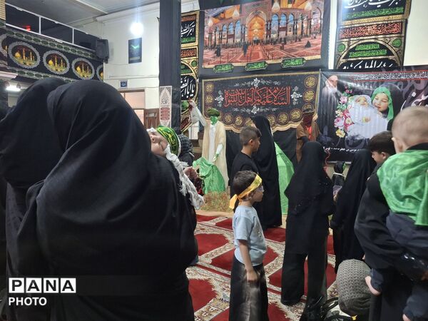مراسم شیرخوارگان حسینی در مسجد موسی بن جعفر توس ۷۹ 